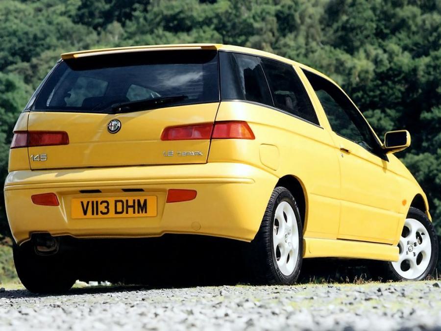  Alfa Romeo 145 1999 года  (UK) (фото 2 из 2)
